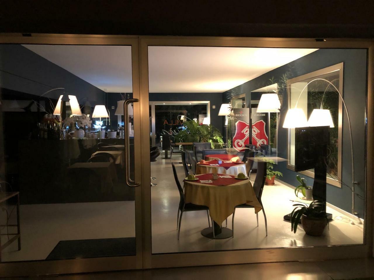 Villa Regina Riva del Garda Exterior photo